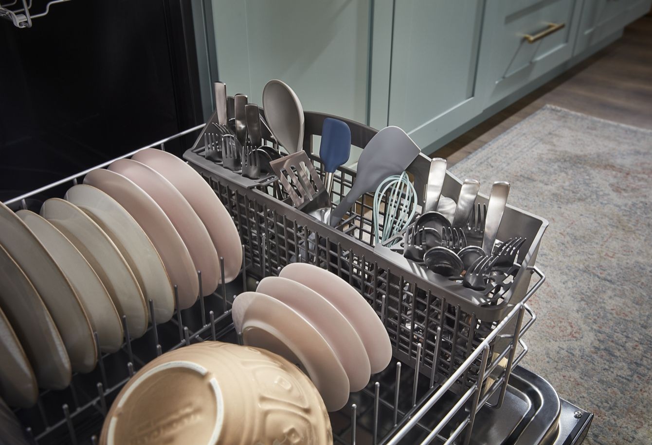 Moisture Repellent Silverware Basket