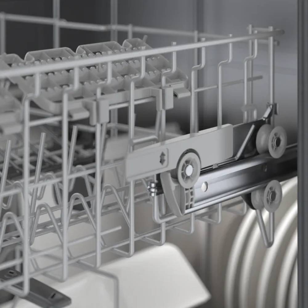 Newly redesigned EasyGlide™ rack system for a smooth glide on all three racks
