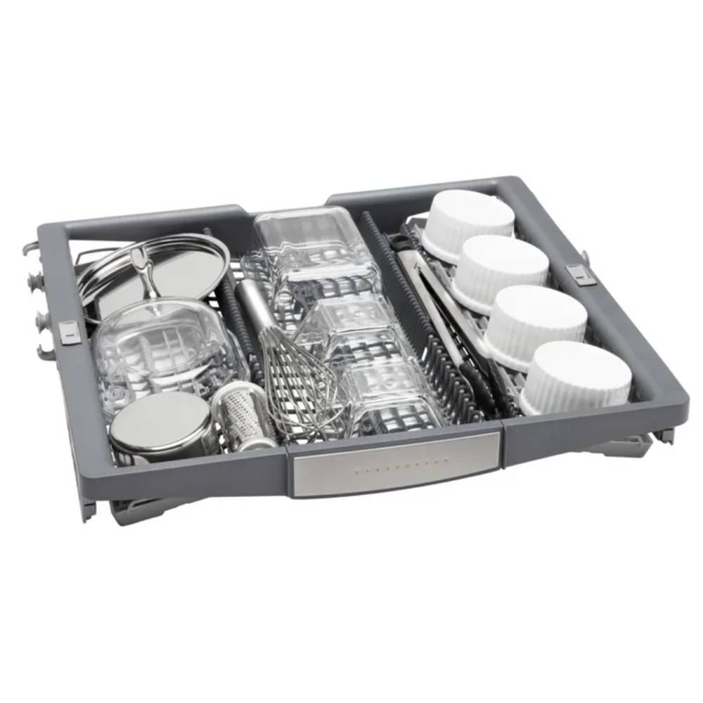 The Flexible 3rd Rack provides a versatile space for utensils