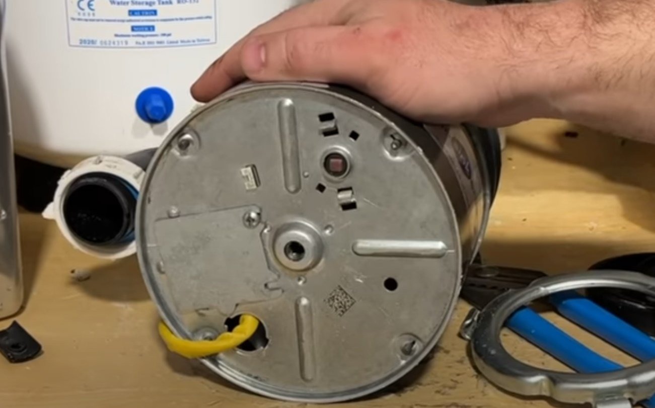 Overload Protector with Manual Reset