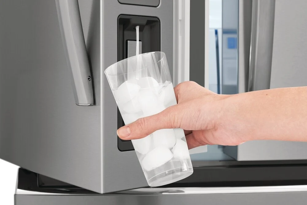Door-Edge Water Dispenser