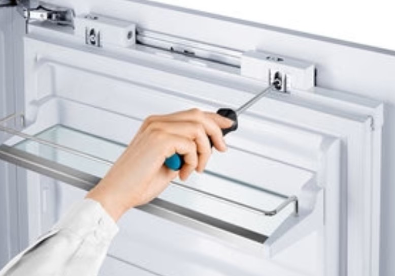 3D Door Adjustment