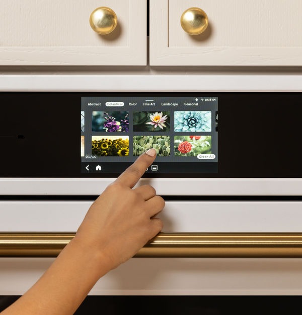 7" Full-Color Touch LCD Screen