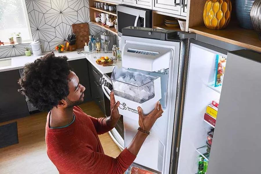 Smooth-Touch-Ice-Maker
