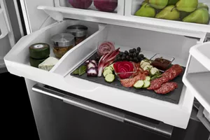 Temperature-Controlled Gourmet Bay Drawer.