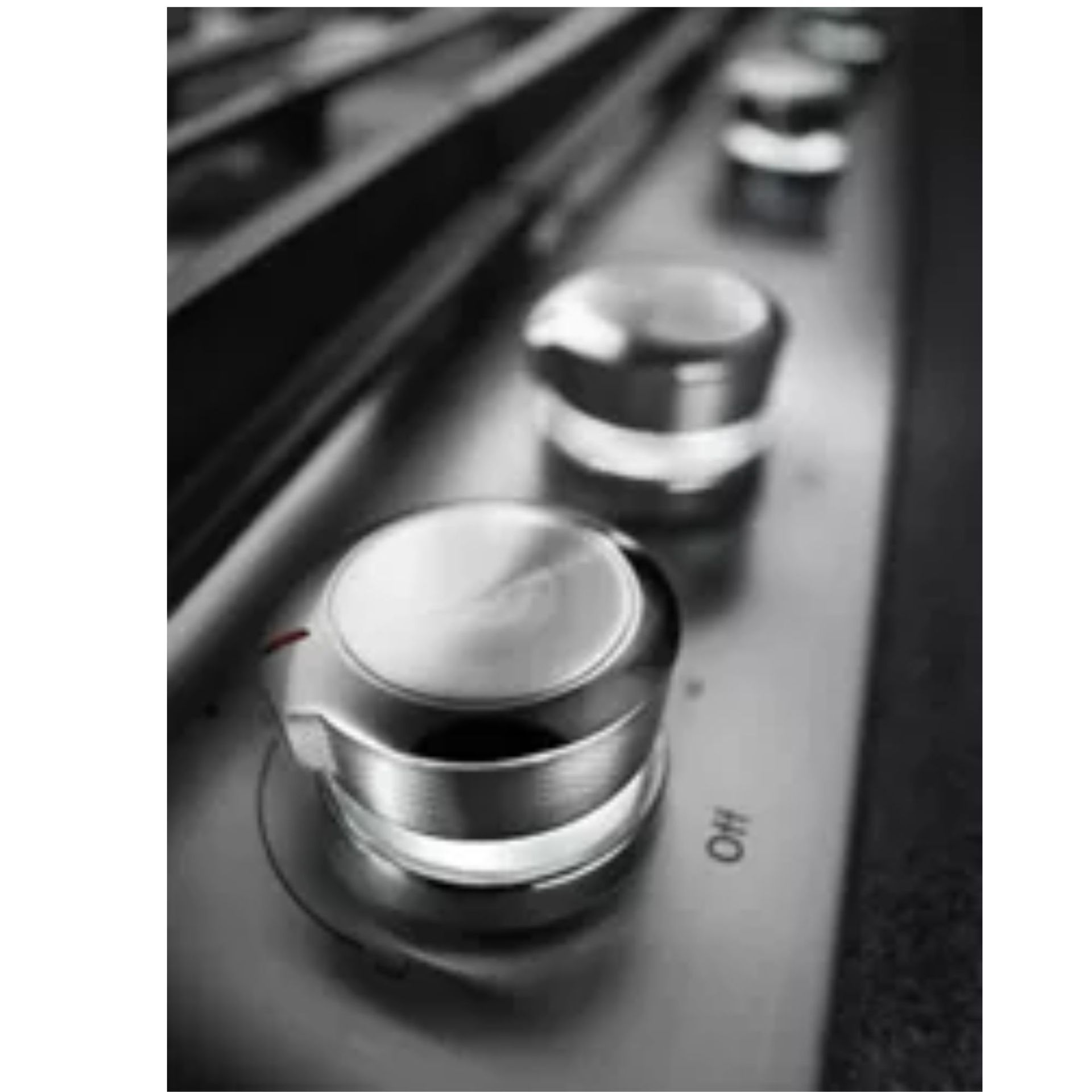 Multi-Finish Back-Lit Knobs