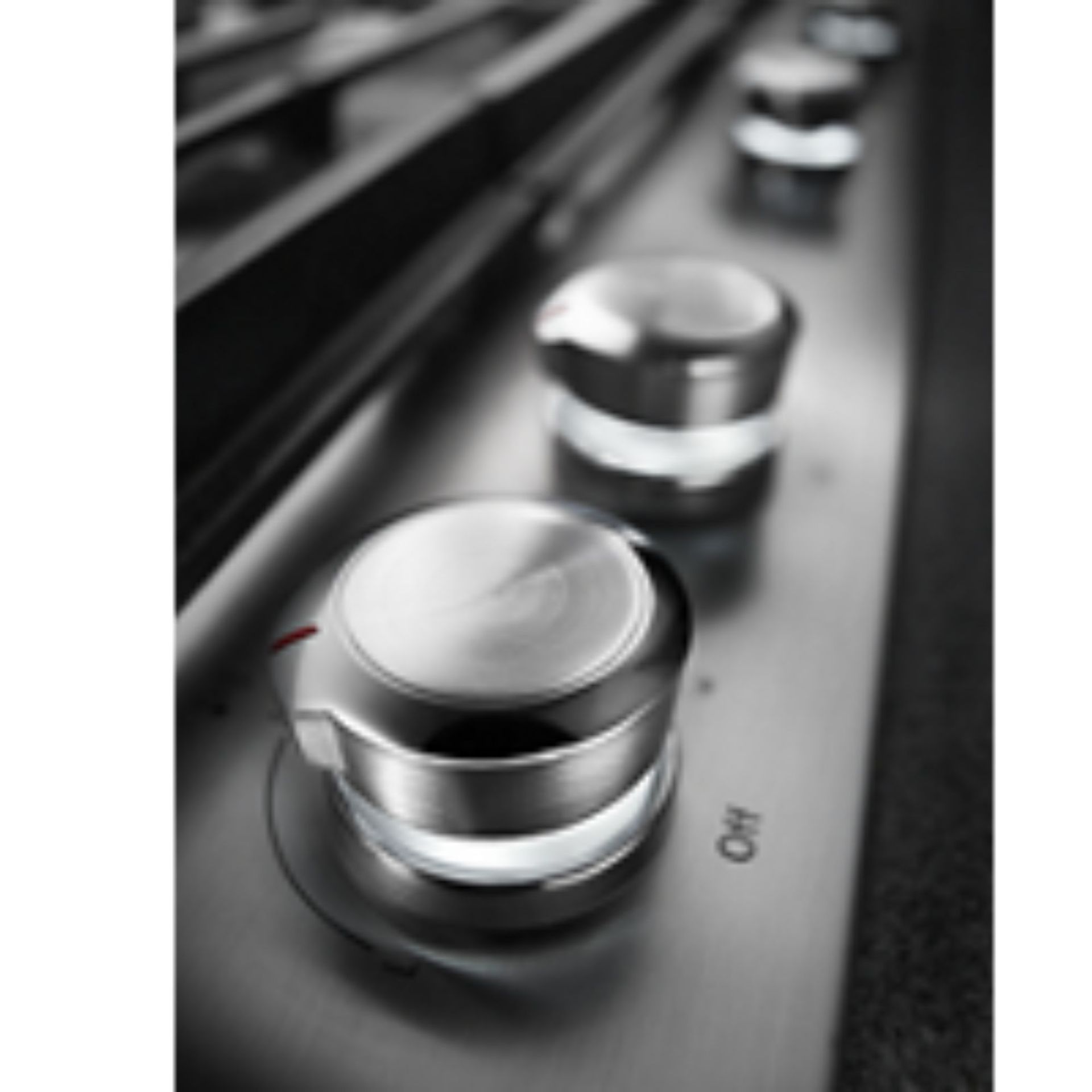 Multi-Finish Back-Lit Knobs