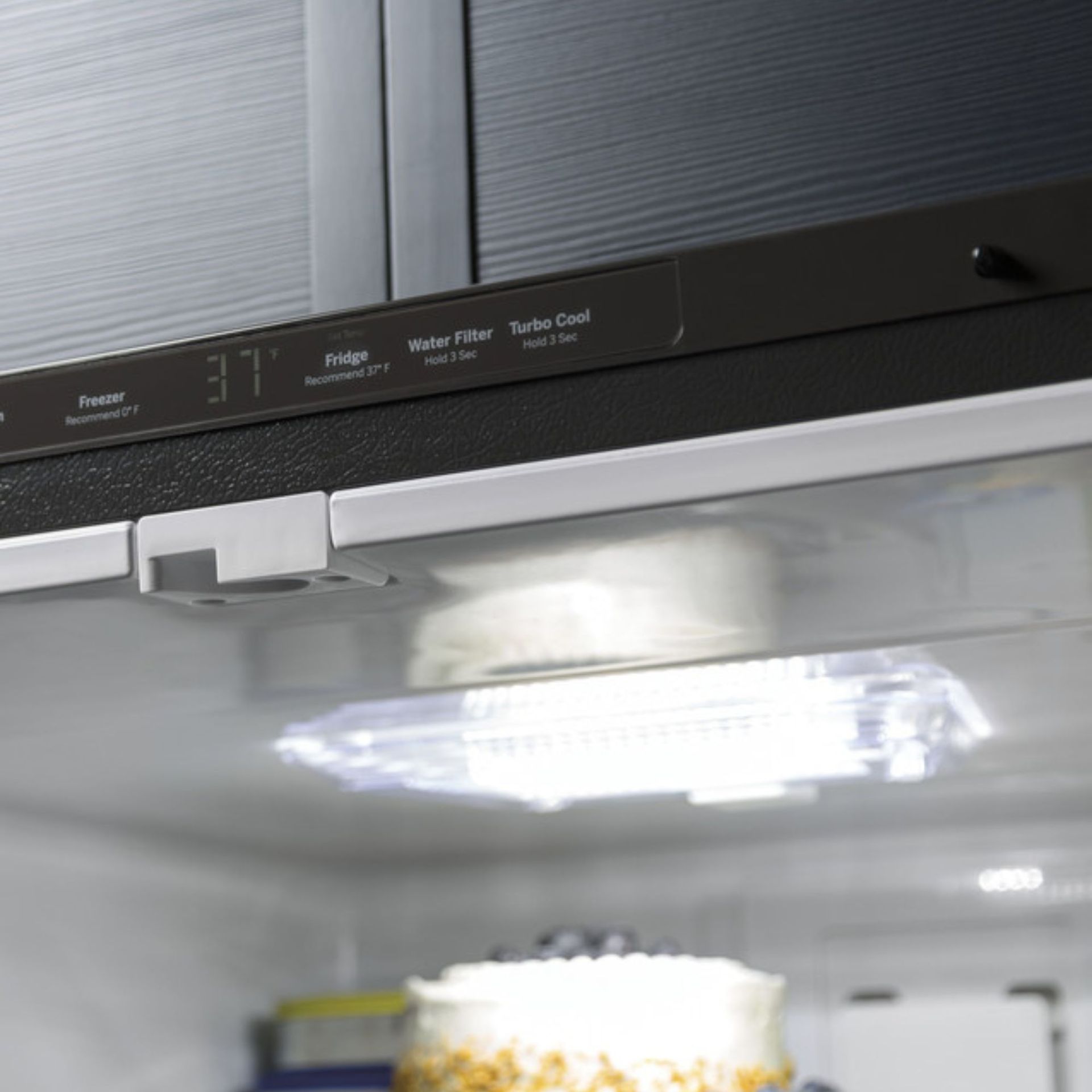 Upfront Temperature Controls With Actual Temperature Display