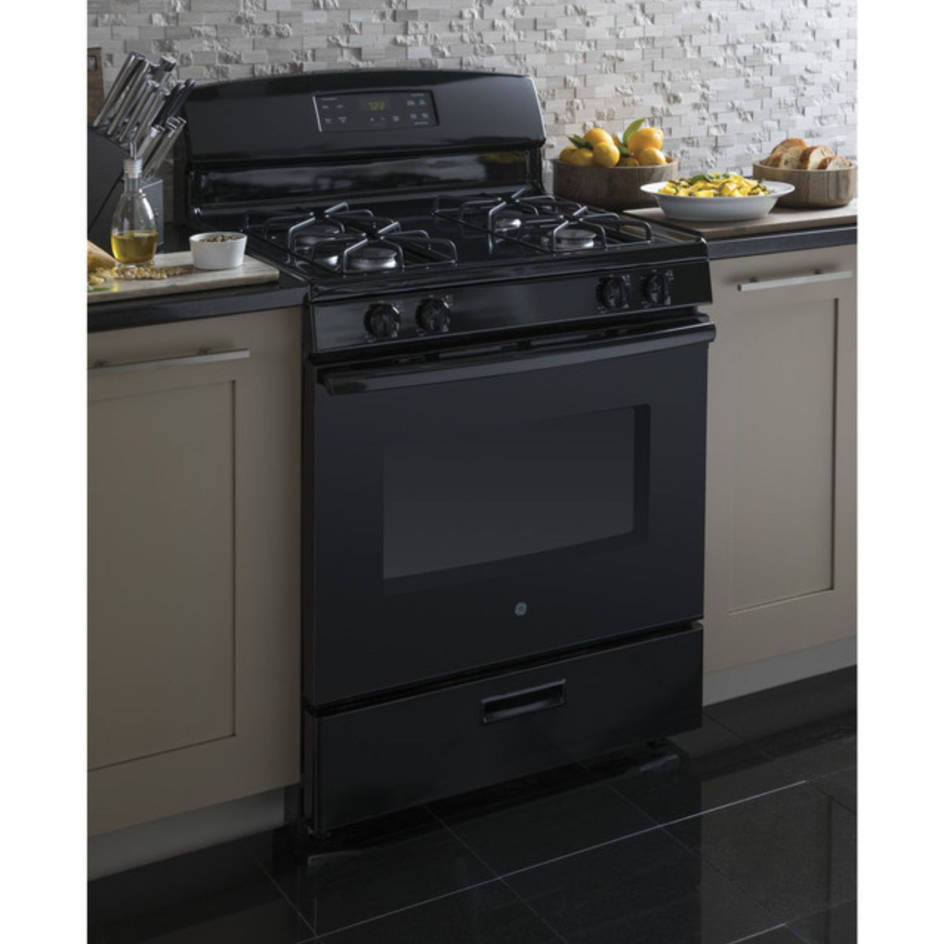 4.8 Cu. Ft. Oven Capacity