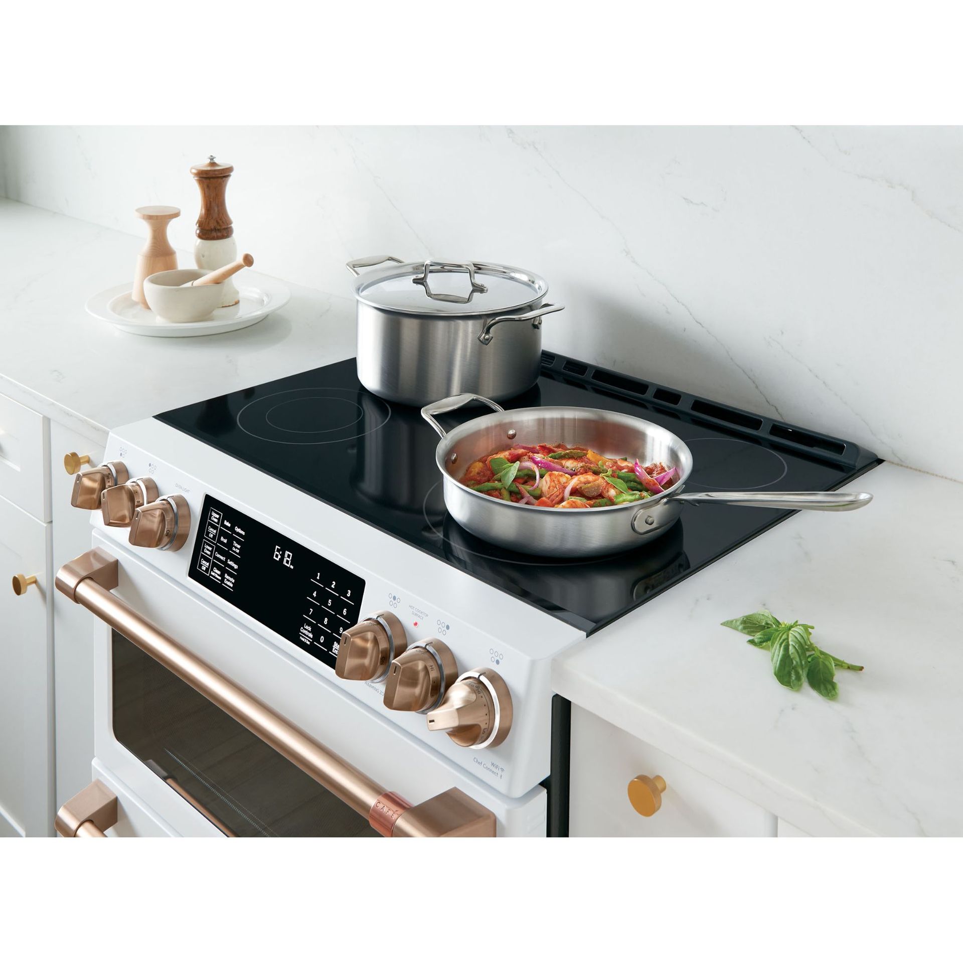 Seamless Glass Surface Streamlines And Simplifies Cooking