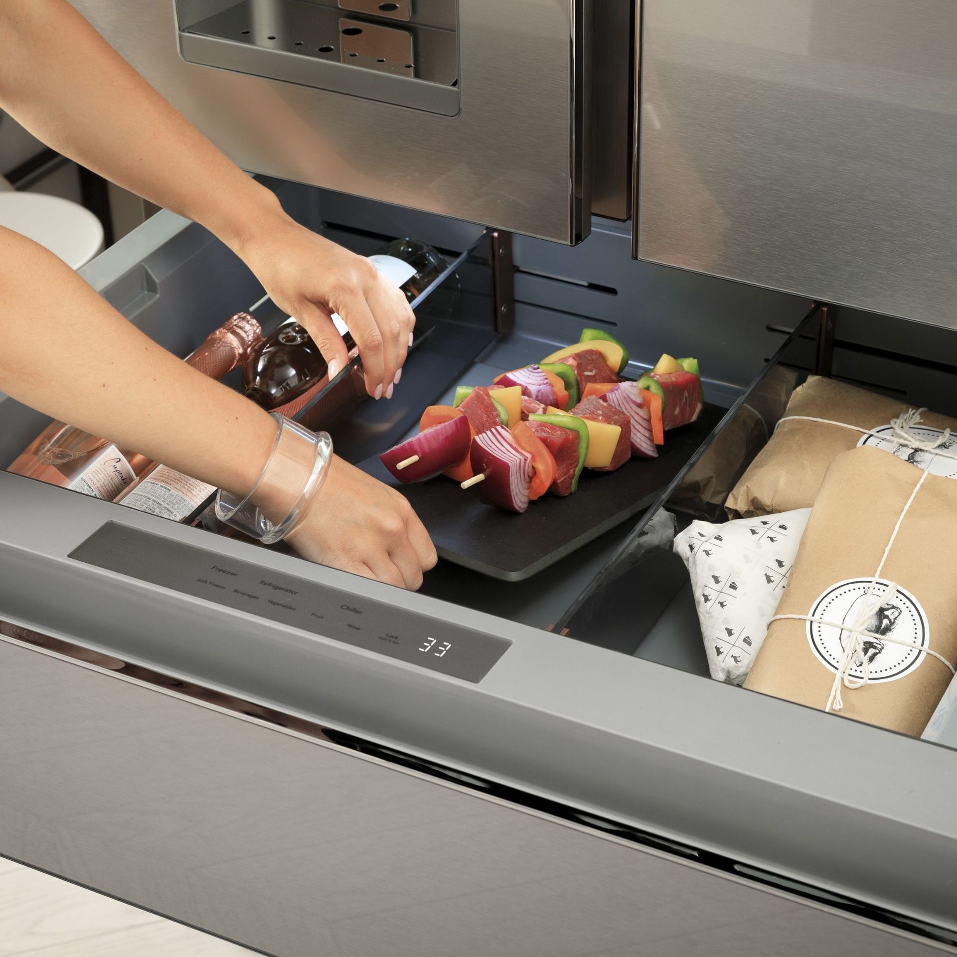 Convertible Drawer With Soft Freeze
