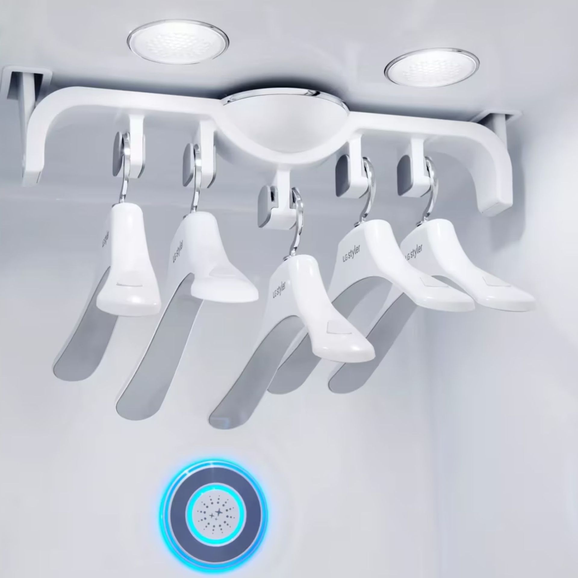 LG Exclusive- Moving Hangers Shake Off The Day