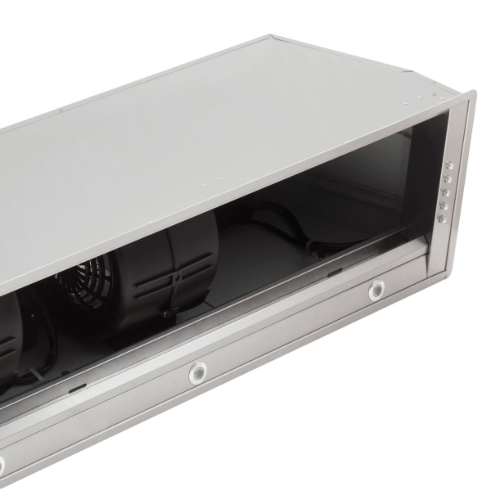A powerful 900 CFM airflow blower