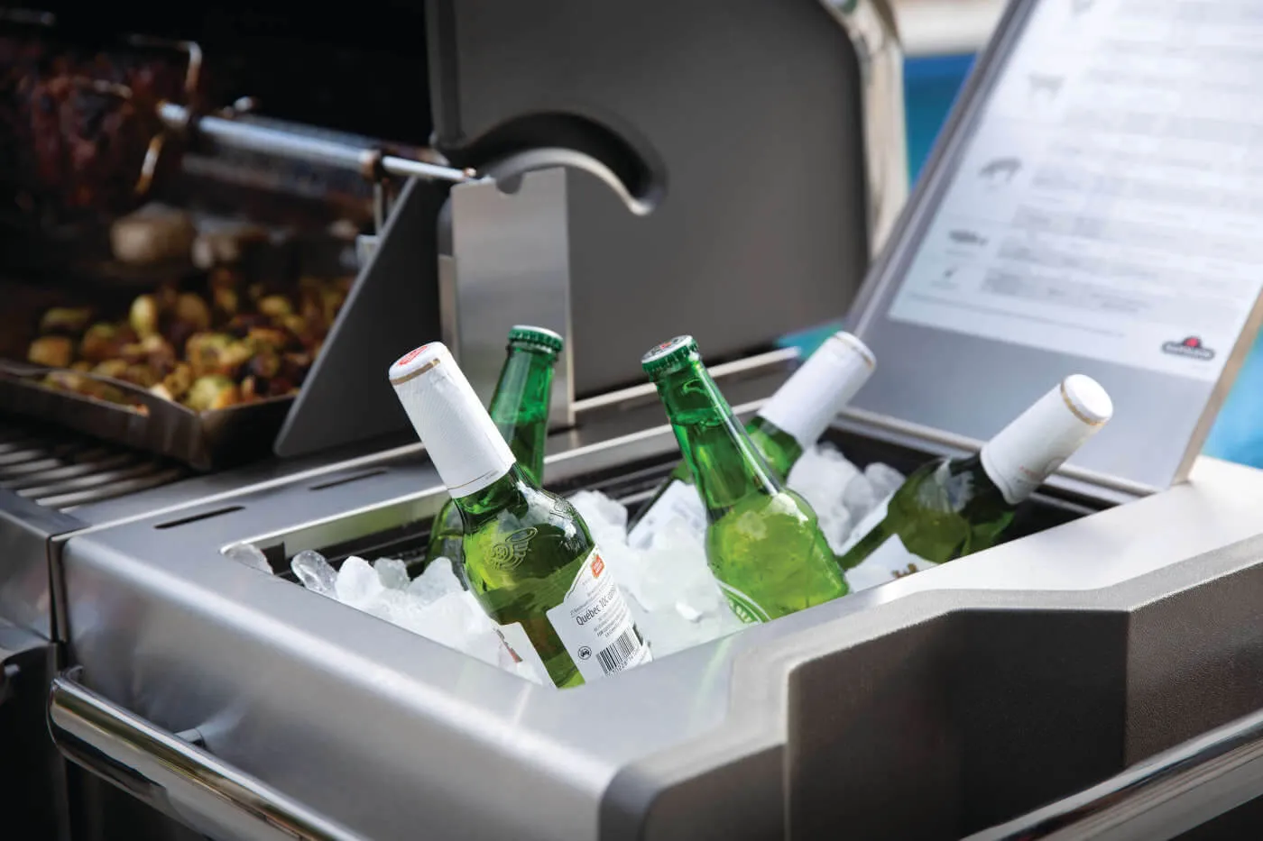 Integrated Ice Bucket & Cutting Board